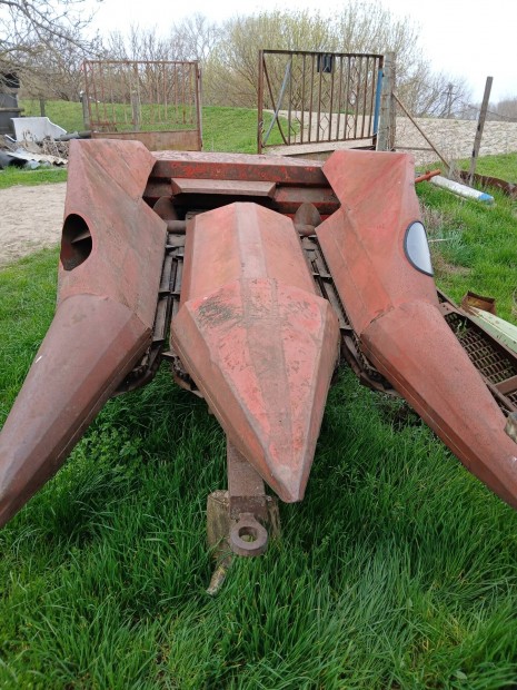 Kombajn kukorica asztal parcella komb�jnra