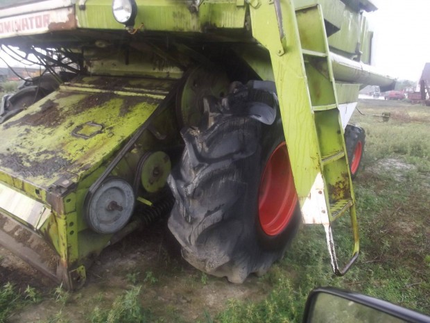 Kombájnra szerelhető 23,1-26-os kerék eladó