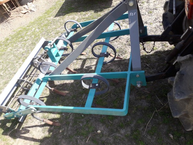 Kombin�tor kistraktorhoz