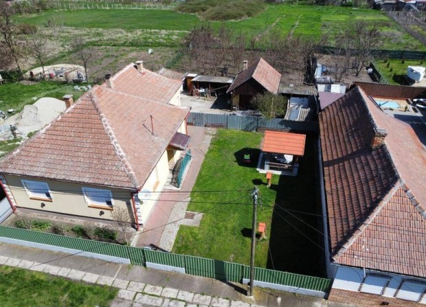Kömlői eladó 92 nm-es ház #4907641