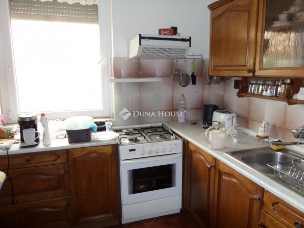 Koml�n szilv�si ikerh�z