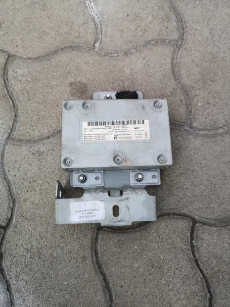 Kommunikcis vezrl egysg A2049000300 elad