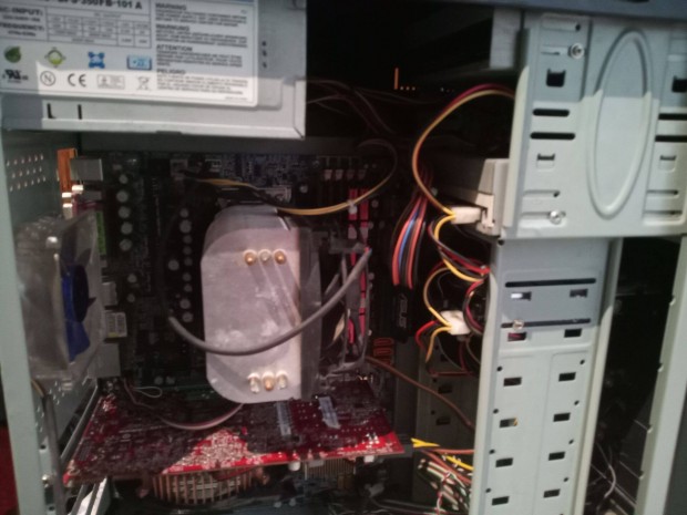Komplett 4 magos AMD konfig 6 Gb ram