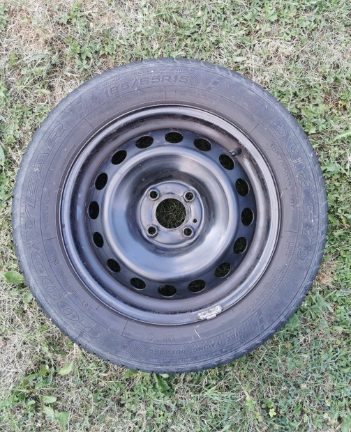 Komplett Dacia kerk egyben acl felni s Goodyear gumi 185/65 R15