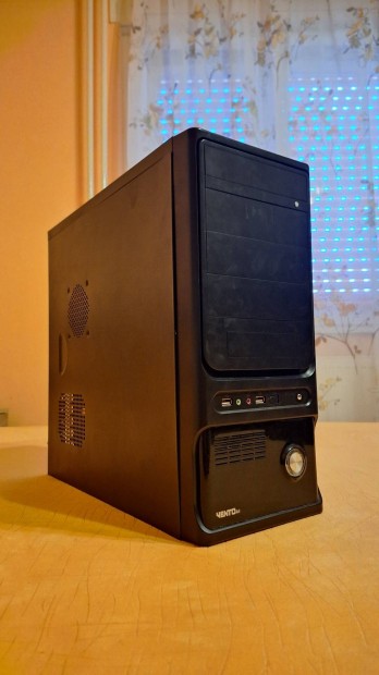 Komplett PC i5-4590 - 16GB RAM - RX560 4GB - SSD