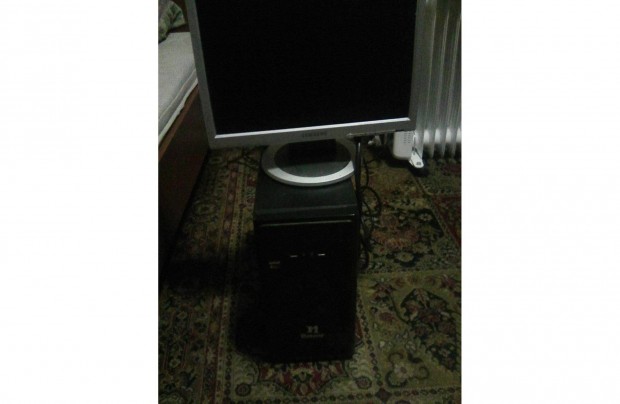 Komplett gamer PC (AMD 4 magos, 8GB RAM, SSD+HDD, Samsung LED) Posta
