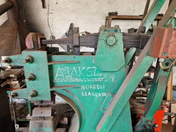Komplett kovcsmhely s egyb fmipari gpek