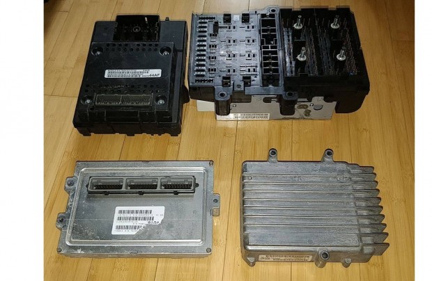 Komputer Jeep Grand Cherokee 20e. km.-es WJ alkatrészei 4.7 V8