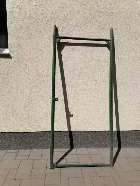 Kőműves homlokzati állványhoz láb