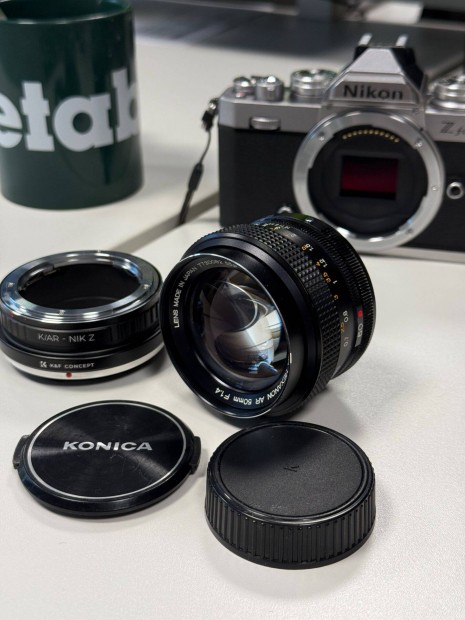 Konica Hexanon AR 50mm f/1.4 vintage objektív