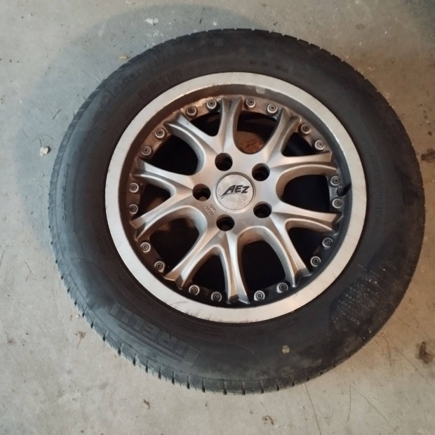 Knnyfm felni 15 colos