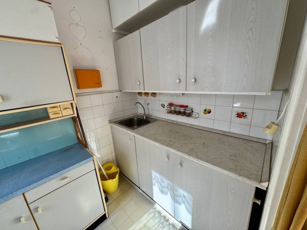 Konyhab�tor csapteleppel