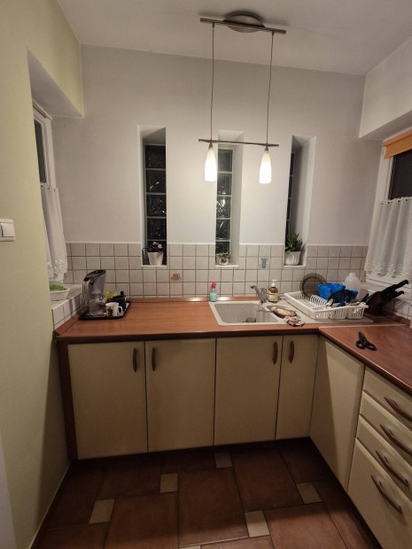 Konyhabútor mosogatóval Nagykozár