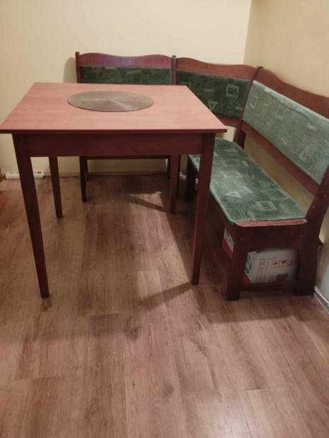 Konyhai sarokl -asztal