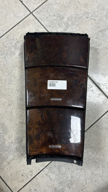 K�ny�kl� rekesz elad�