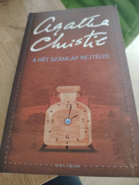 Knyvek flron! Agatha Christie: A ht szmlap rejtlye