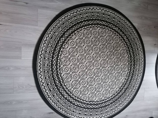 Kör alakú szövött szőnyeg, nem használt