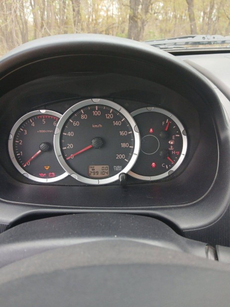 Korának megfelő L200 . Áfá-s valós kilométerrel