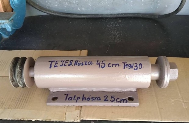 Körfürész tengej, új, + müszerész satuval,