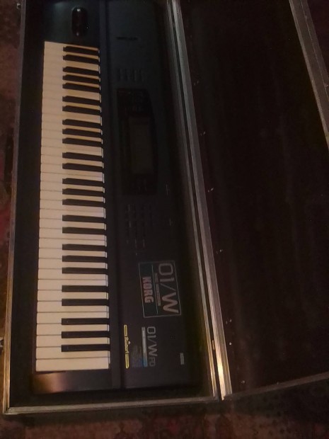 Korg 01/W FD floppys profi szintetiztor M1,K4 .