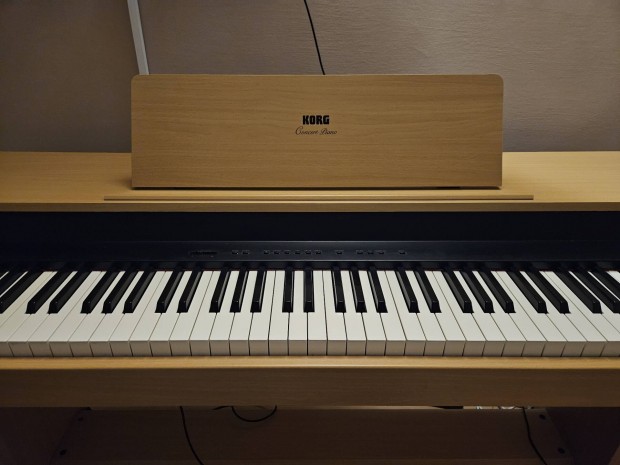 Korg 88 billentyűs kalapácsmechanikás prémium elektromos zongora