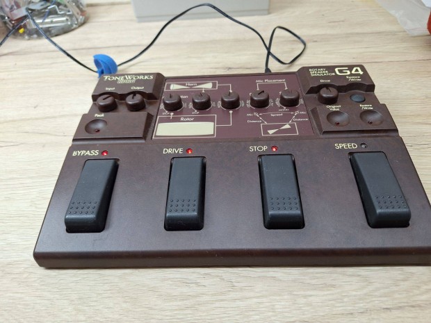 Korg G4 rotary simulator, s drive hibtlan jszer