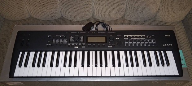 Korg Kross 2 szintetiztor keyboard billentys zongora