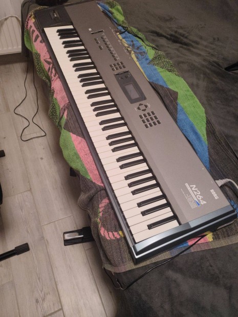 Korg N264 Music Workstation