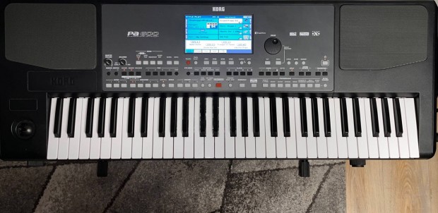 Korg PA 600 elad