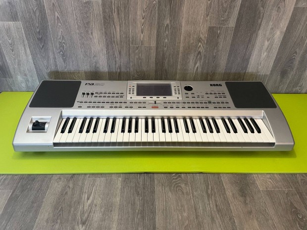 Korg Pa80 + Opcionlisan megvsrolhat kemnytok