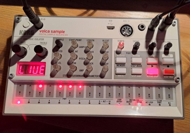 Korg Volca Sample 2 + hlzati adapter