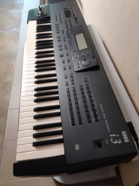 Korg i3 bontás, nagyon szép állapotban