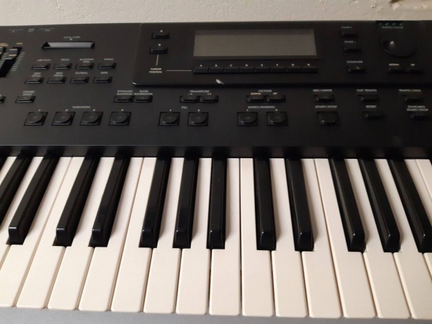 Korg i3 bontás, nagyon szép állapotban