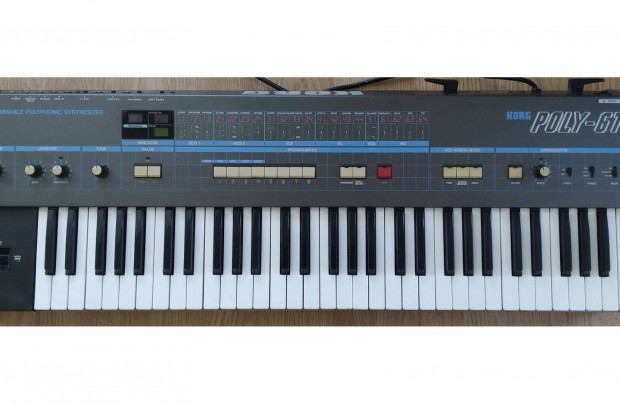 Korg poly 61 szintetiztor