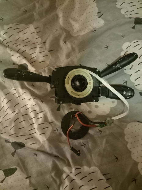 Kormny kapcsol karok