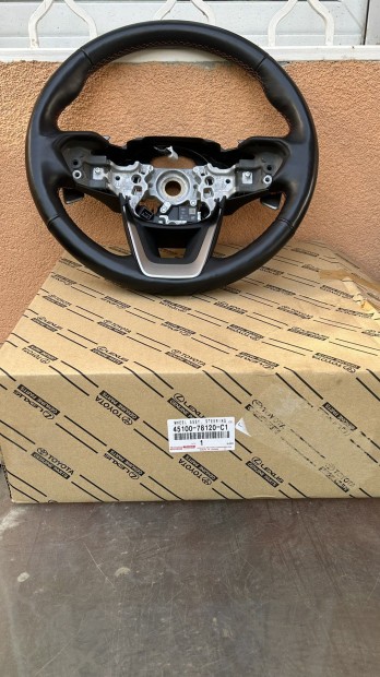 Korm�ny lexus 2022- elad�