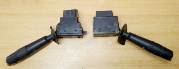 Korm�nykapcsol� bal-jobb: Peugeot 806, Citroen Evasion, Fiat Ulysse,