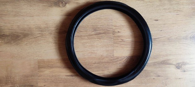 Korm�nyv�d� b�r