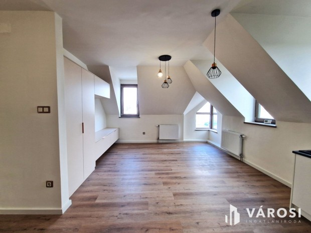 Korszer�s�tett Pr�mium Ingatlan, �ZLET+2LAK�S