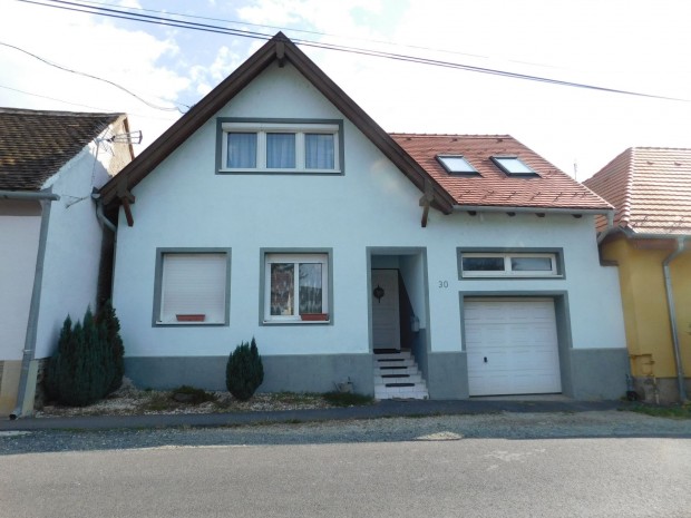 K�szeg k�zel�ben Velem-ben elad� j� �llapot�, t�bb gener�ci�s csal�di