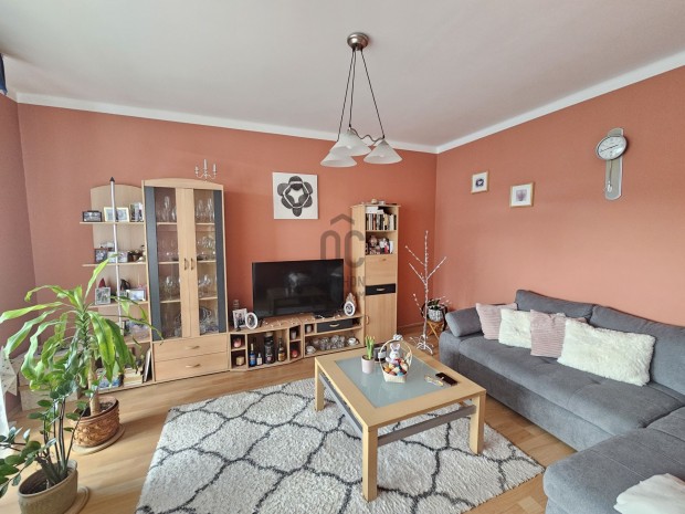 K�szegen elad� 2 szob�s fel�j�tott lak�s!