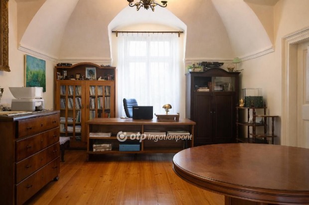 K�szegi 228 nm-es h�z elad�