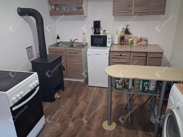 K�szegi 95 nm-es h�z elad�