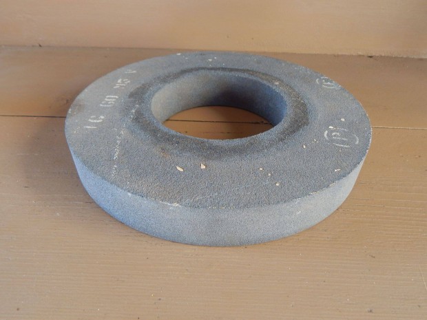 K�sz�r� k�, �j