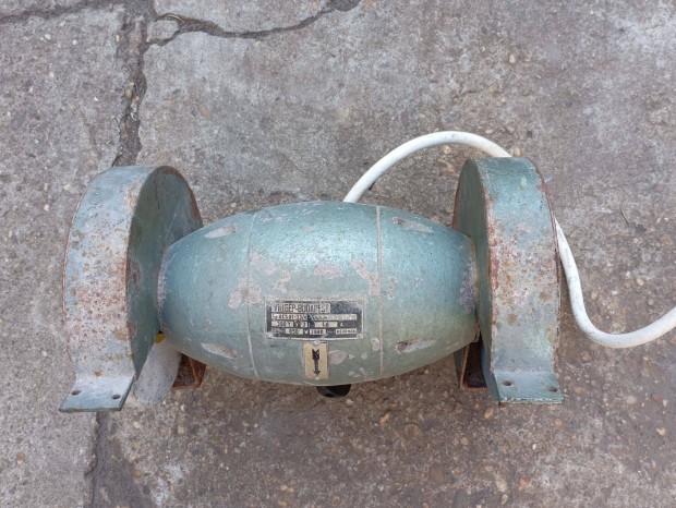 K�sz�r� k�sz�r�g�p