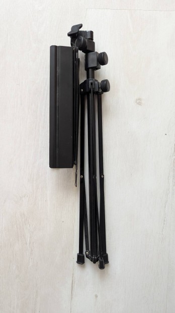 Kottatart� fekete alu