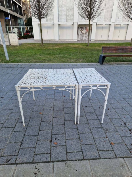 Kov�csoltvas 6 szem�lyes asztal