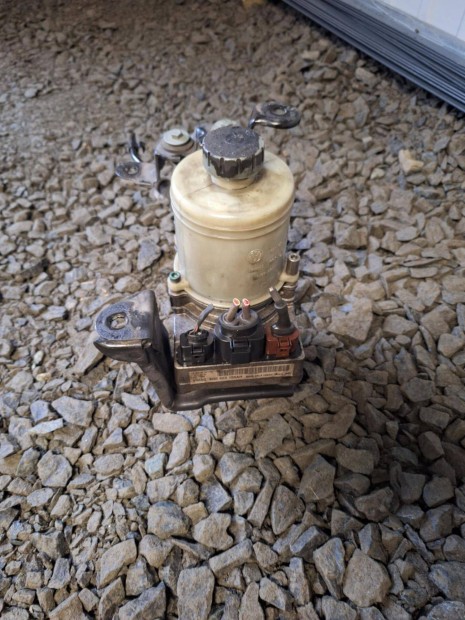 Koyo szerv�szivatty�