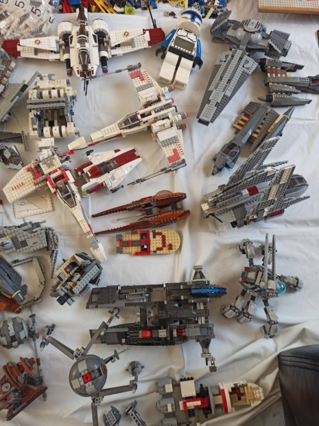 Közel 60 kg ömlesztett lego eladó!