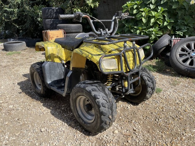 Kzepes mret 110ccm Quad